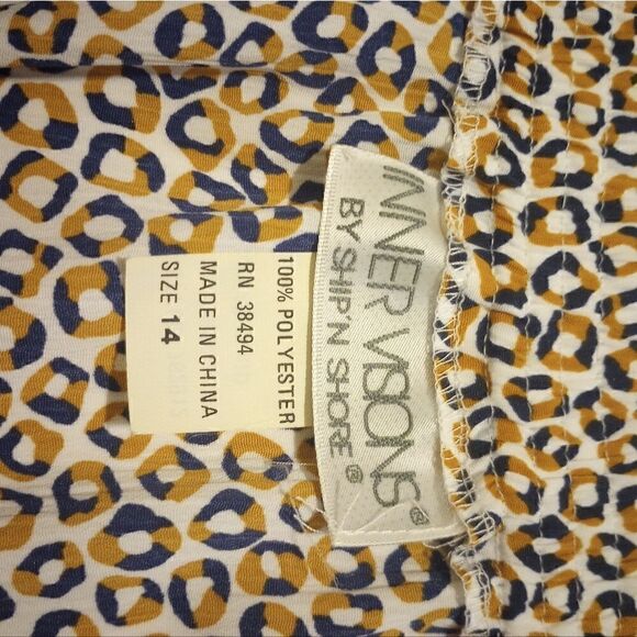 Ship & shore abstract print pleated skirt and shirt set with pockets - Picture 6 of 13